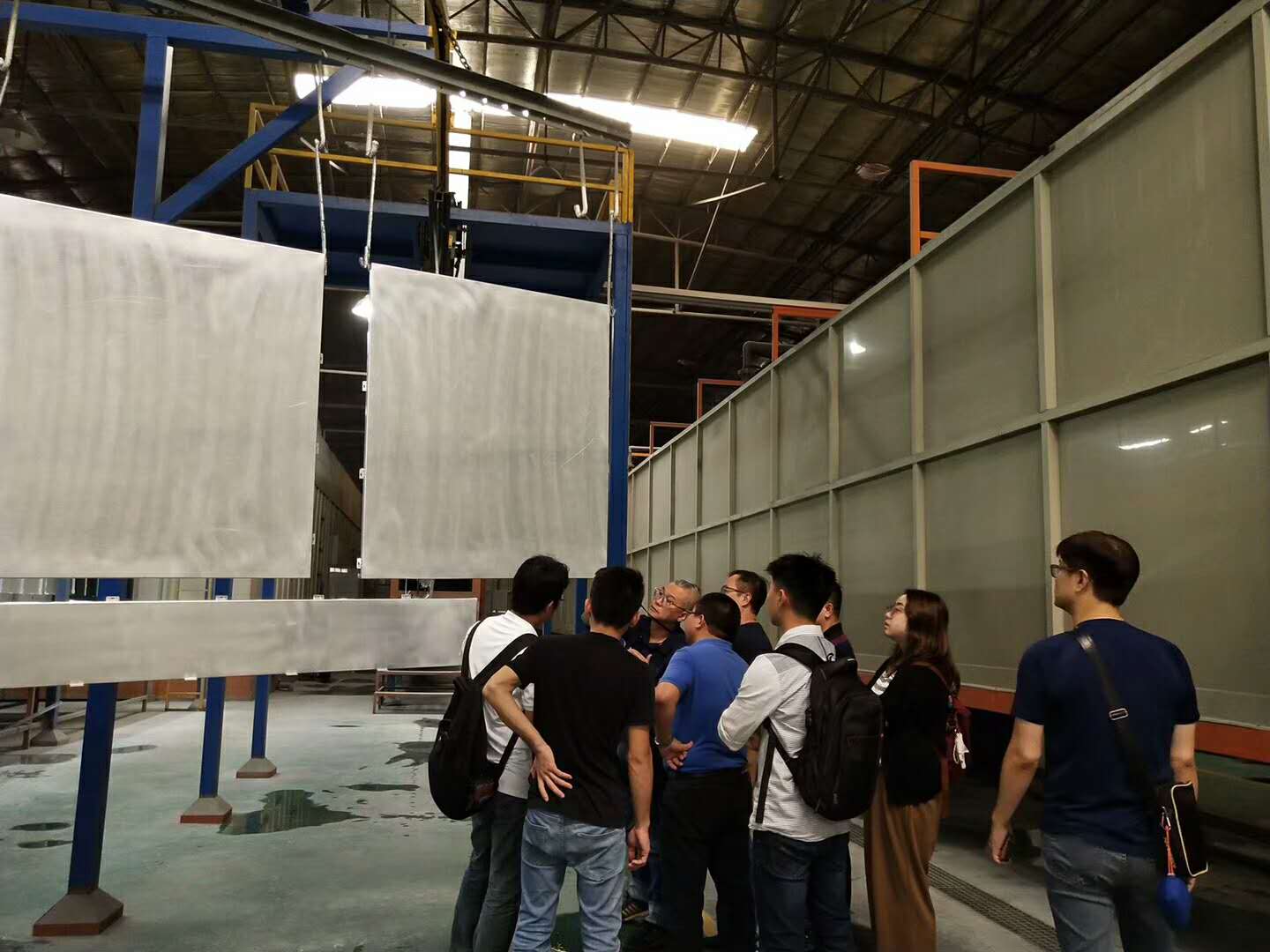 公司客户参观工厂